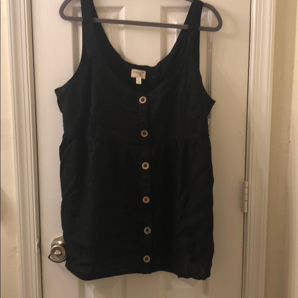 Tortoiseshell button tank